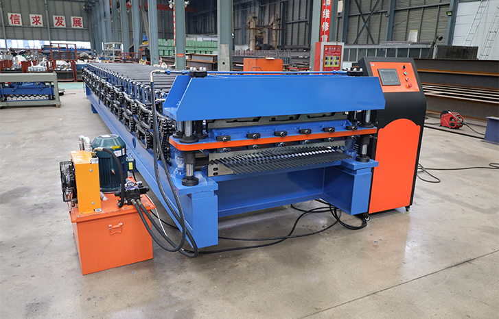 Corrugated sheet roll forming machine